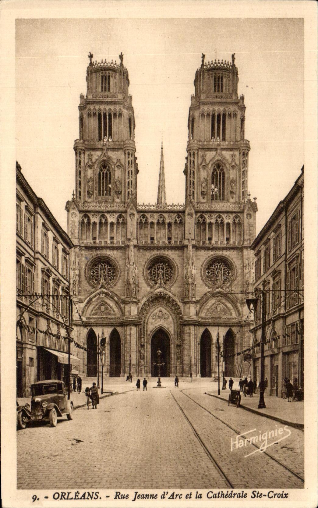 CPA Orleans Rue Jeanne d Arc et la Cathedrale Ste Croix
