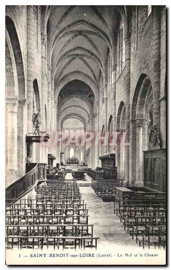 CPA Saint Benoit sur Loire La Nef et le Choeur
