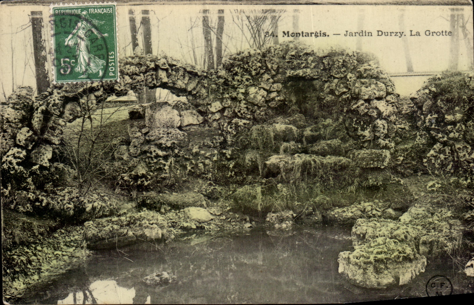 CPA Montargis Jardin Durzy La Grotte