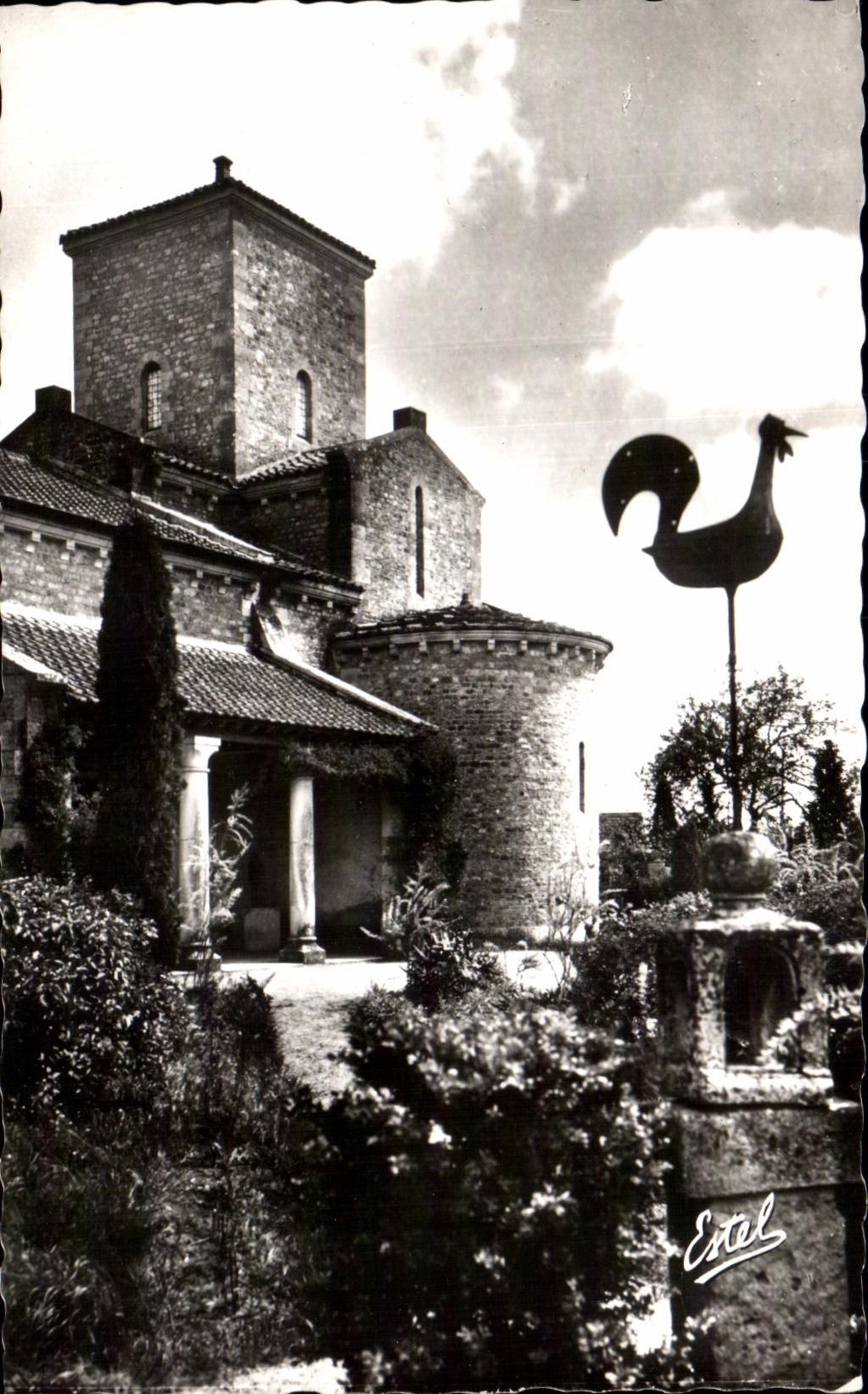 Église de Germigny-des-Prés — Façade méridionale et lanterne des Morts — Éditions Lecourbe Paris