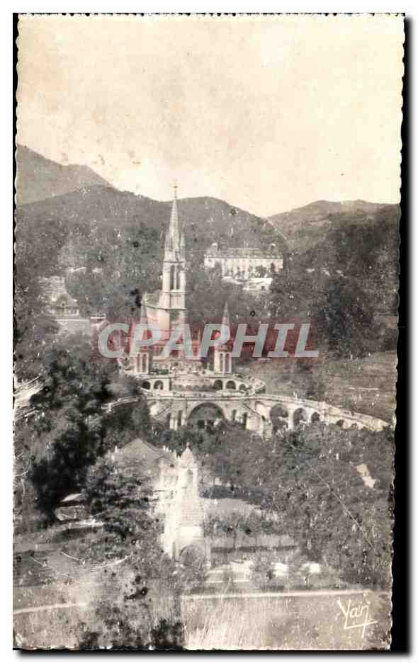 CPA Lourdes La Basilique vue de Chateau Fort 