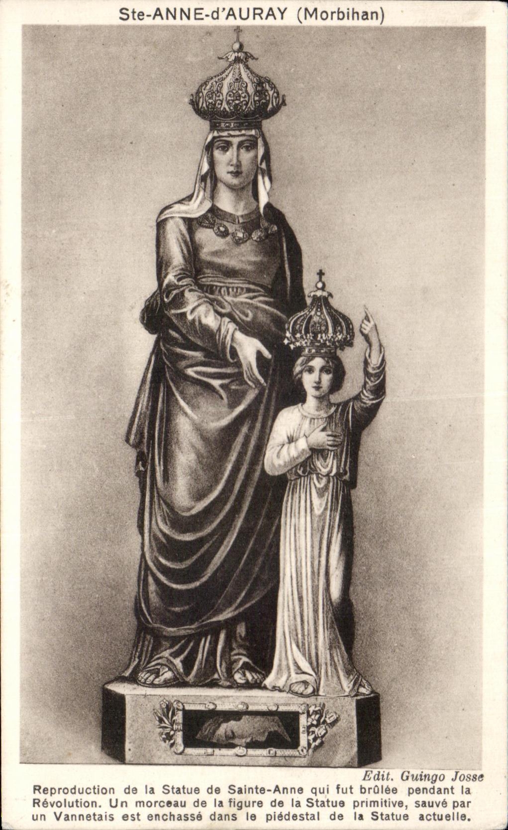 CPA Ste Anne d Auray Reproduction de la Statue de Sainte Anne qui fut brulee pendant la Revolution