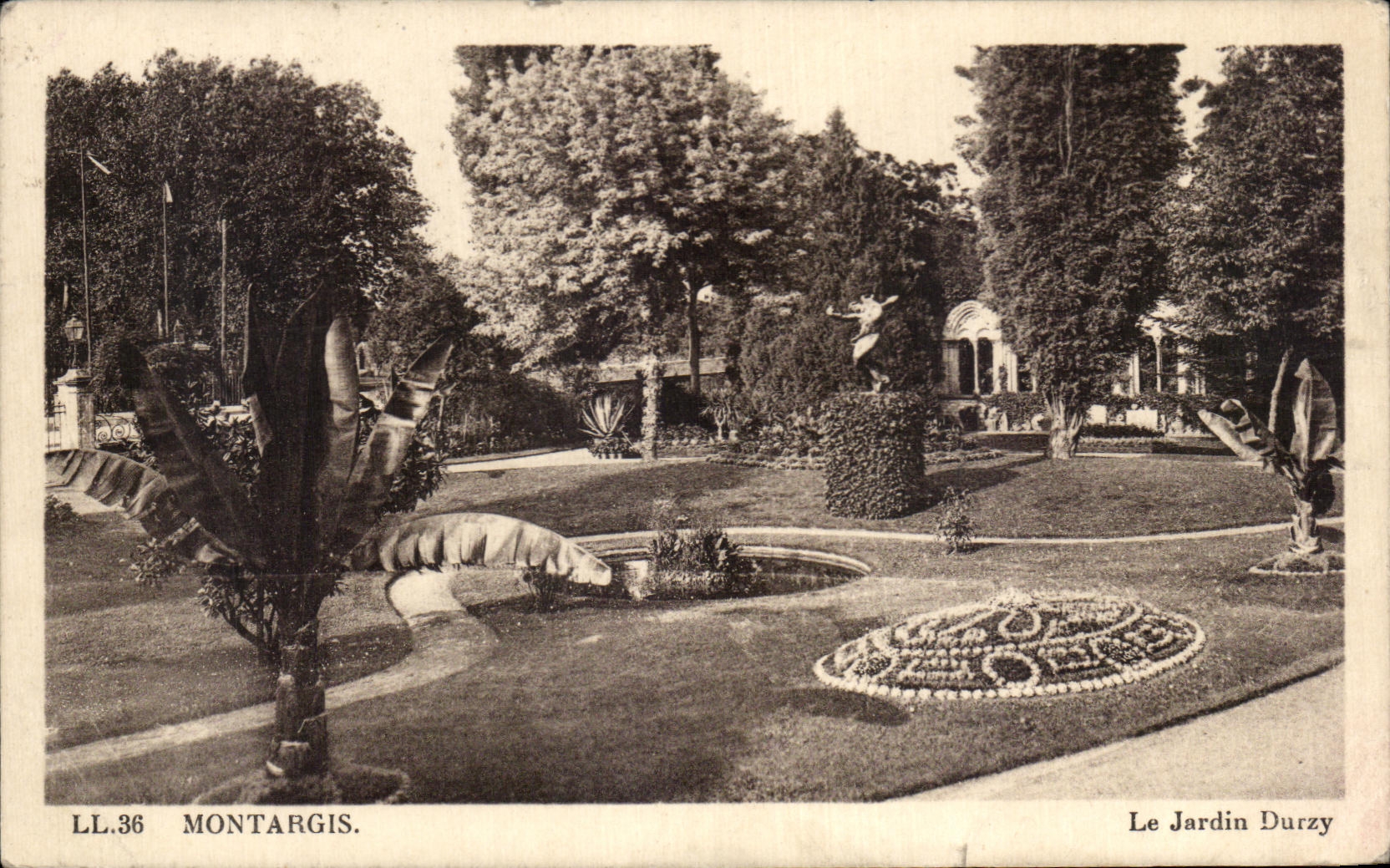 CPA Montargis Le jardin Durgy
