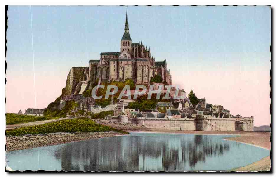 CPSM Mont St Michel Cote Sud Vue prise a l Est de la Digue