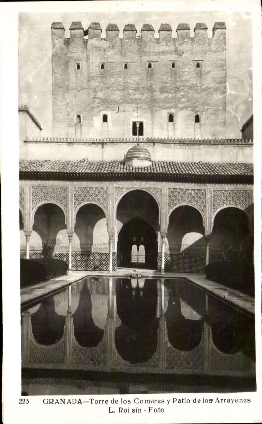 CPA Granada Torre de los comares y patio de los arrayanes l roisin foto