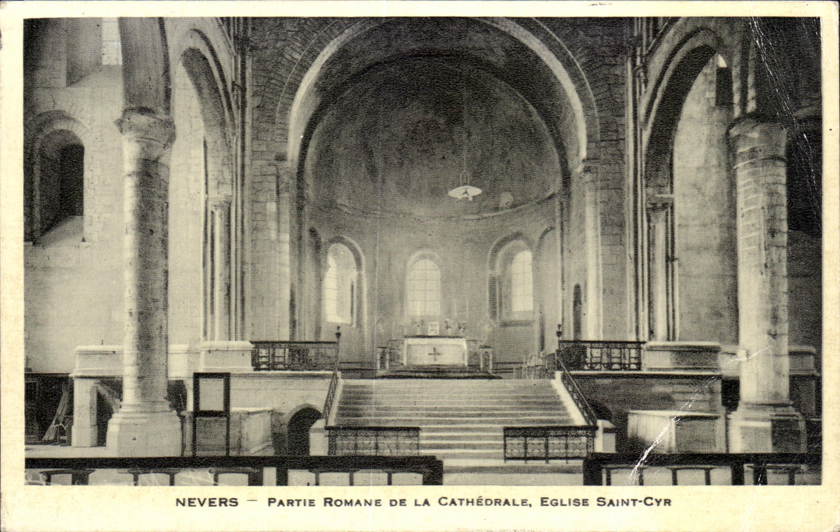 Antike Ansichtskarte Nevers Römischer Teil der Kathedrale Kirche Saint Cyr