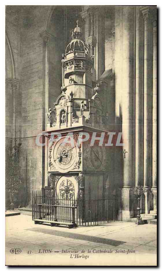 CPA Lyon Interieur de la Cathedrale Saint Jean L'Horloge