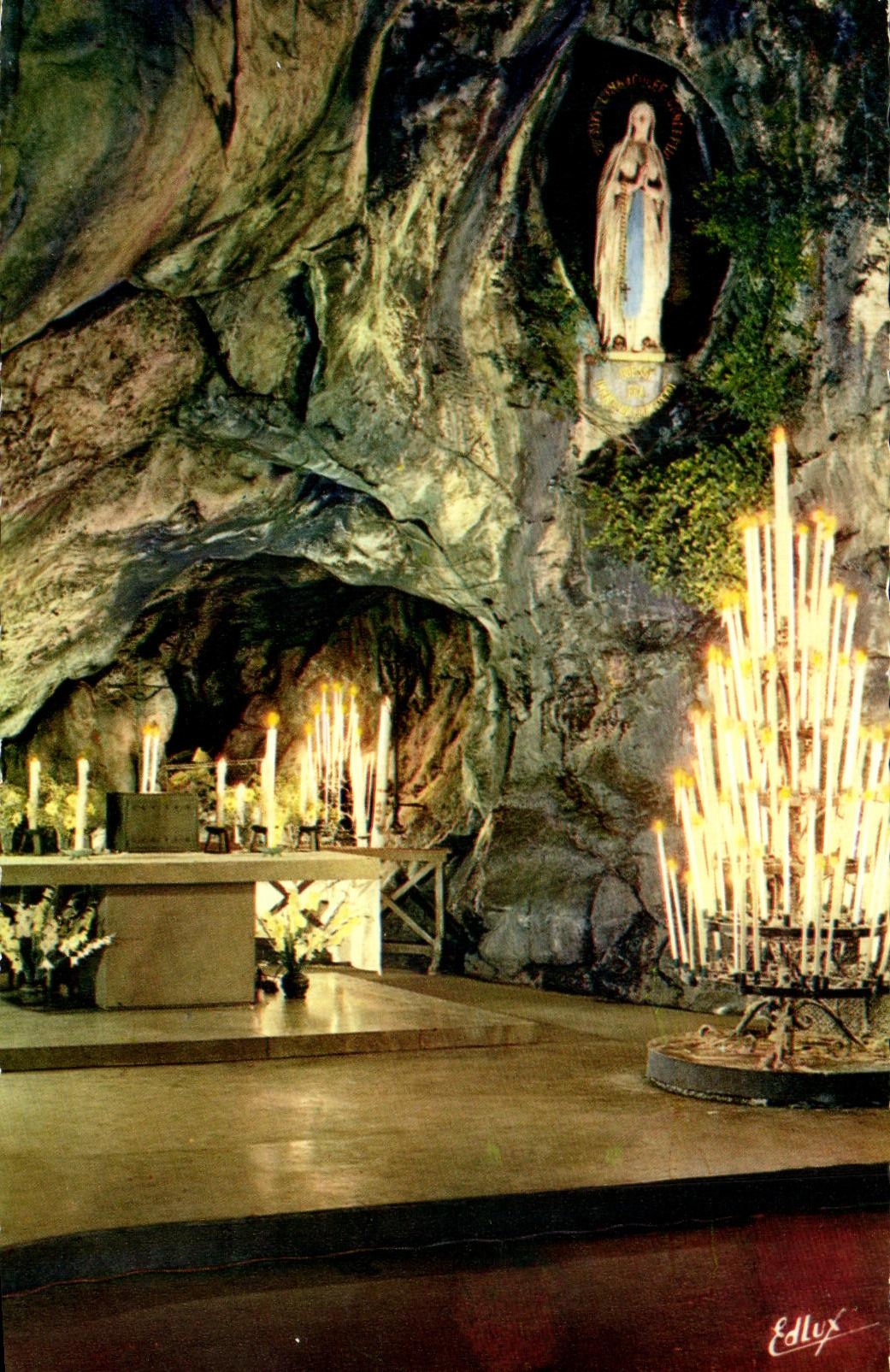 CPA Lourdes La Grotte Miraculeuse The Miraculous Getto La Grotta Miracolosa