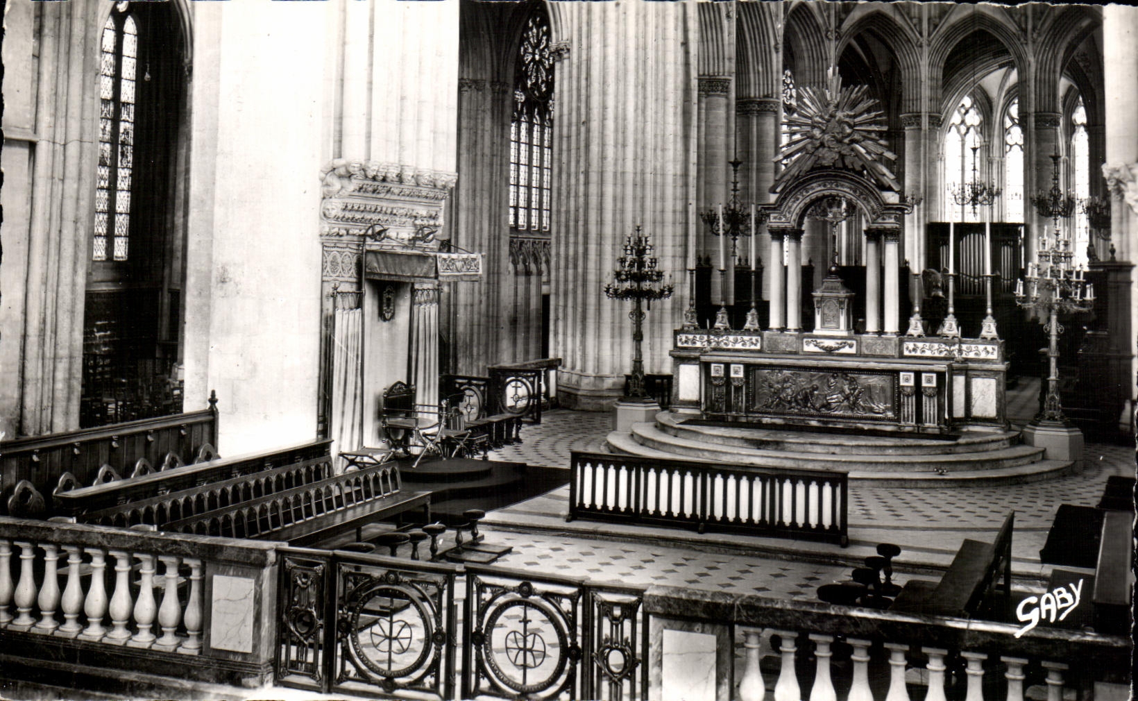 CPA Sees Choeur De I'Interieur de la Cathedrale