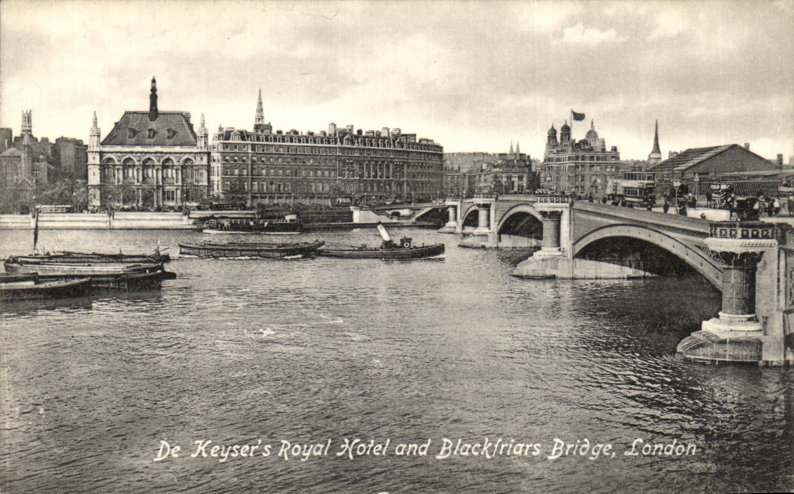 CPA De Keyser's Royal Hotel and Blackfriars Bridge London Bateau Londres