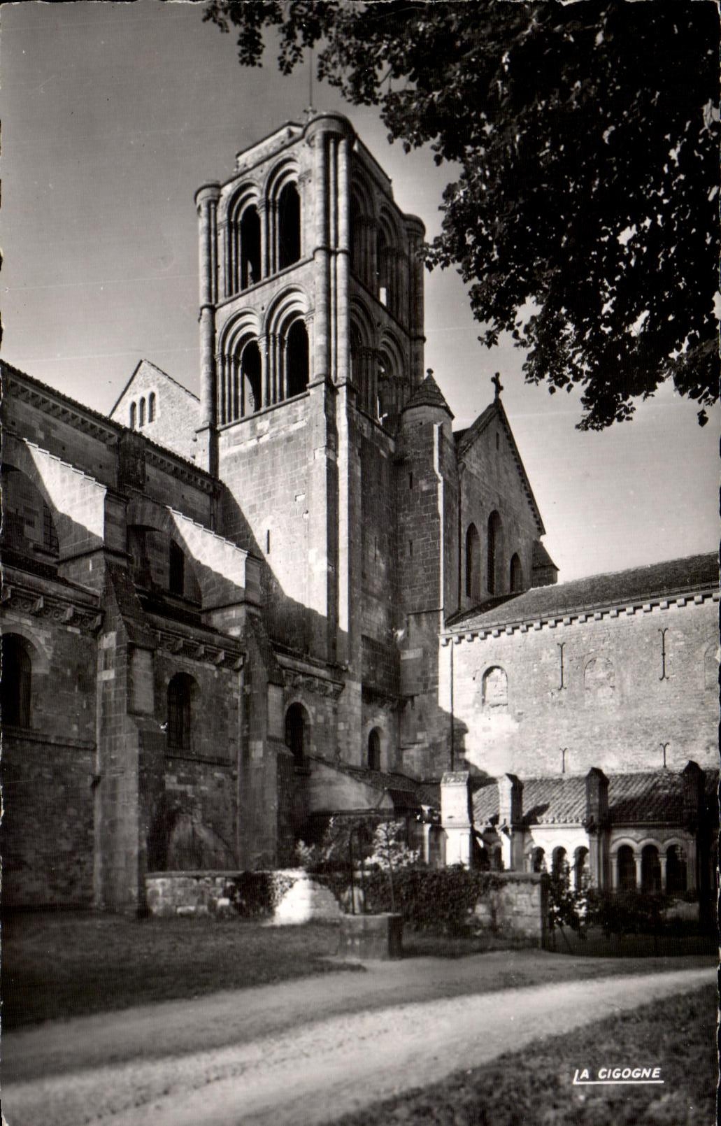 Basilique Sainte-Madeleine - Tour Saint-Antoine — Vezelay (Yonne) — Éditions Véritable