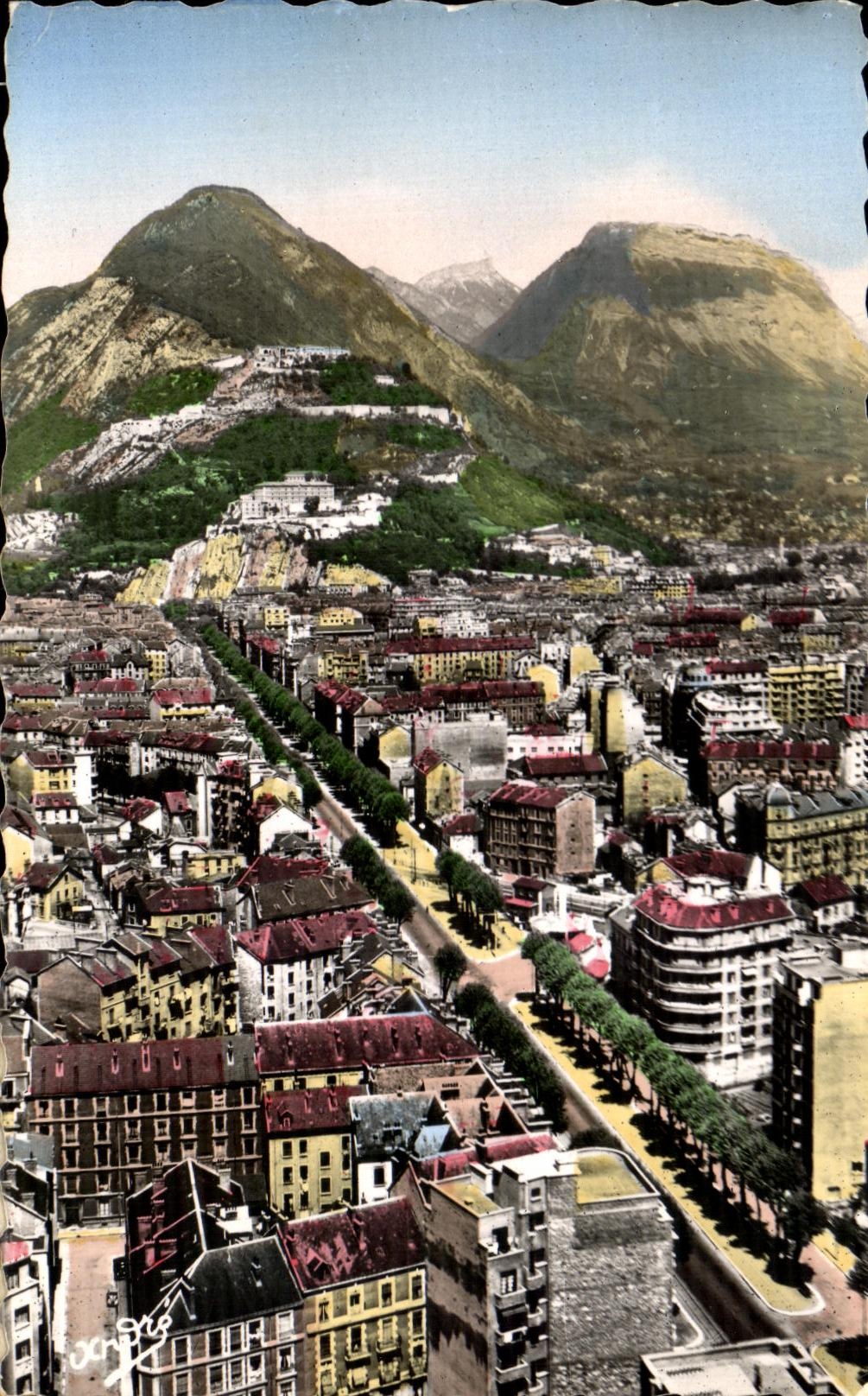 Les Belles Alpes Françaises — Grenoble, Cours Jean-Jaurès et massif de la Chartreuse — Édition d'Art Grenoble, n° 1033