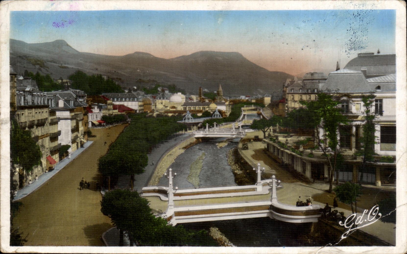 La Bourboule — Perspective sur les Ponts de la Dordogne — Gd.O