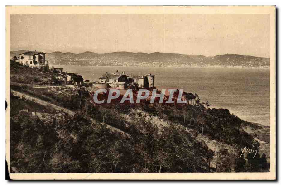 Théoule-sur-Mer — Vue prise du Château sur Cannes et les Alpes — Éditions de la Rue de Bruxelles
