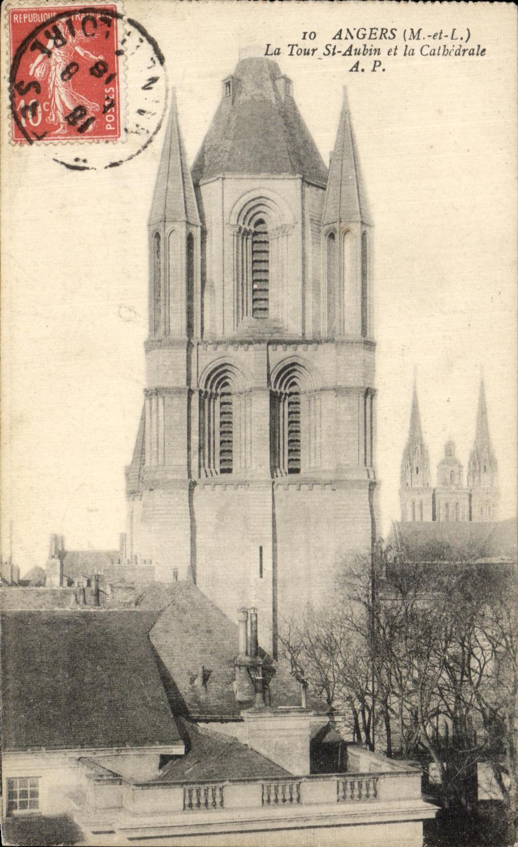CPA Angers La Tour St Aubin et la Cathedrale
