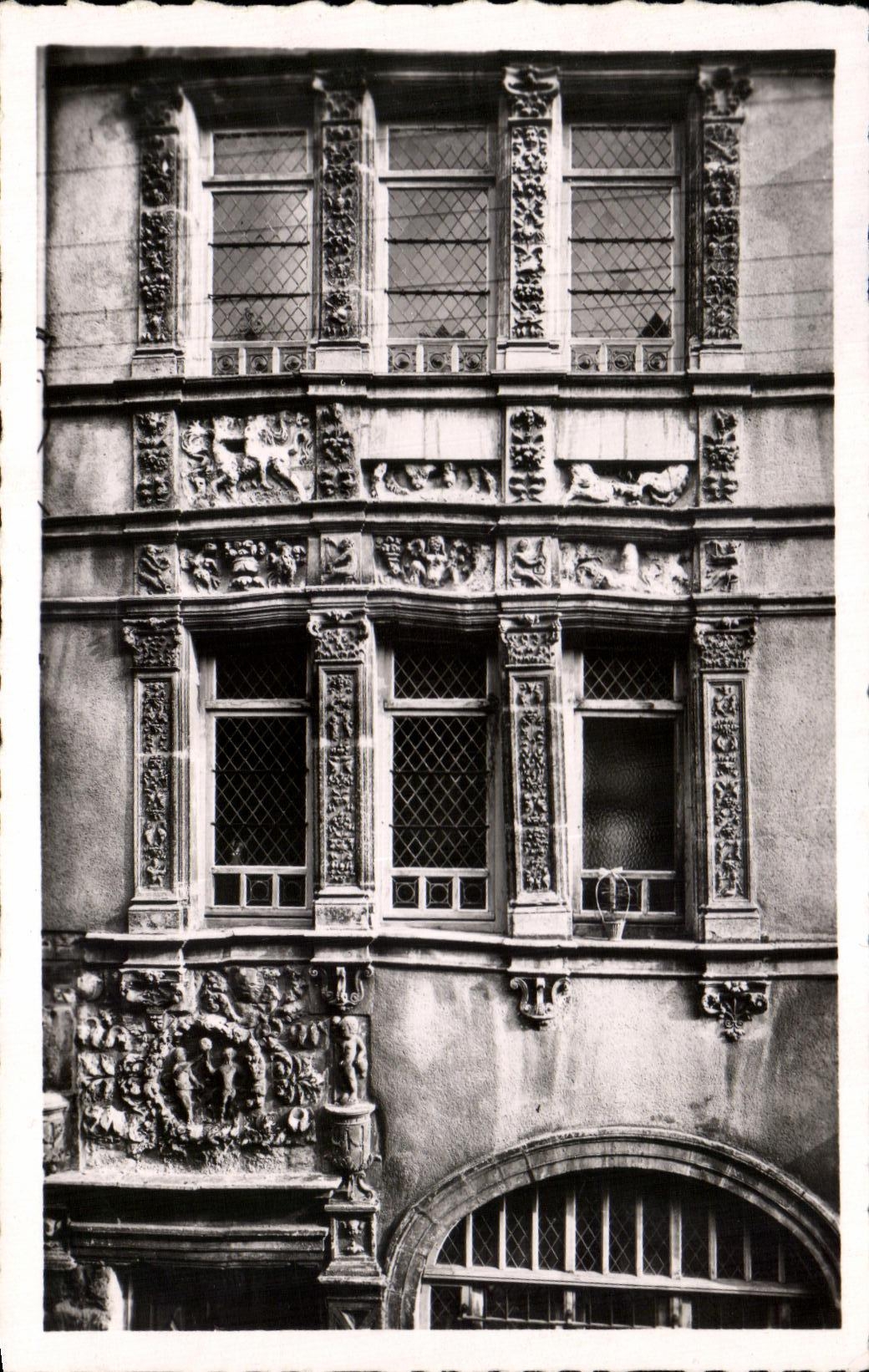 CPSM Le Mans Maison Renaissance Dite d'Adam et d'Eve situee Grande Rue