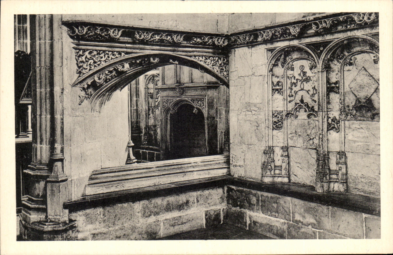 Kirche von Brou — Die Oratorien Marguerite d'Autriche — Edition der Historischen Denkmäler, Paris, VIII°