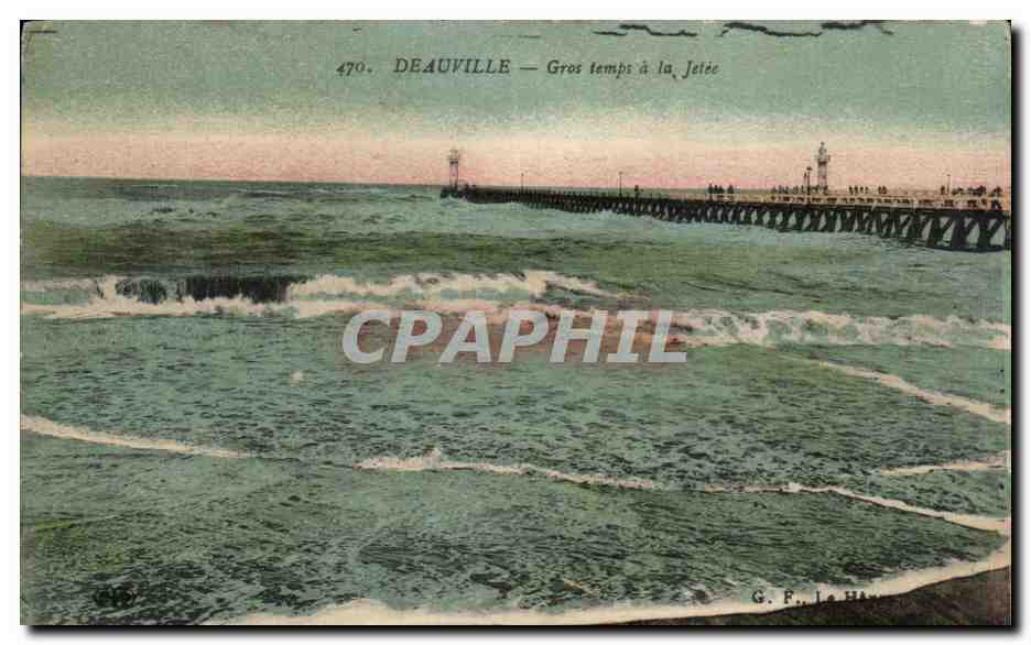 Deauville — Stürmisches Wetter am Steg
