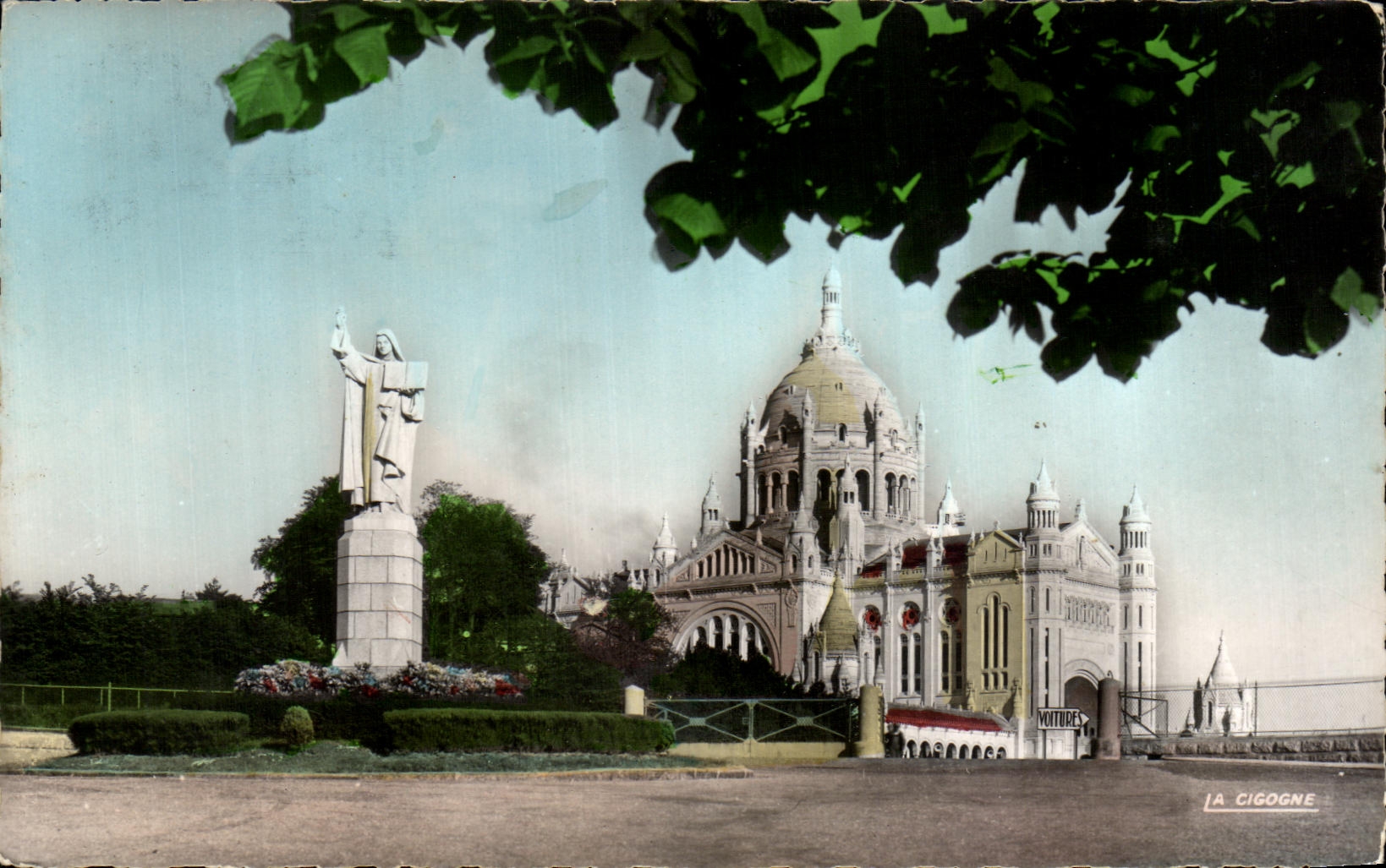 Basilique du Sacré-Cœur — statue de Jésus — éditeur La Cigogne, n° 14.356