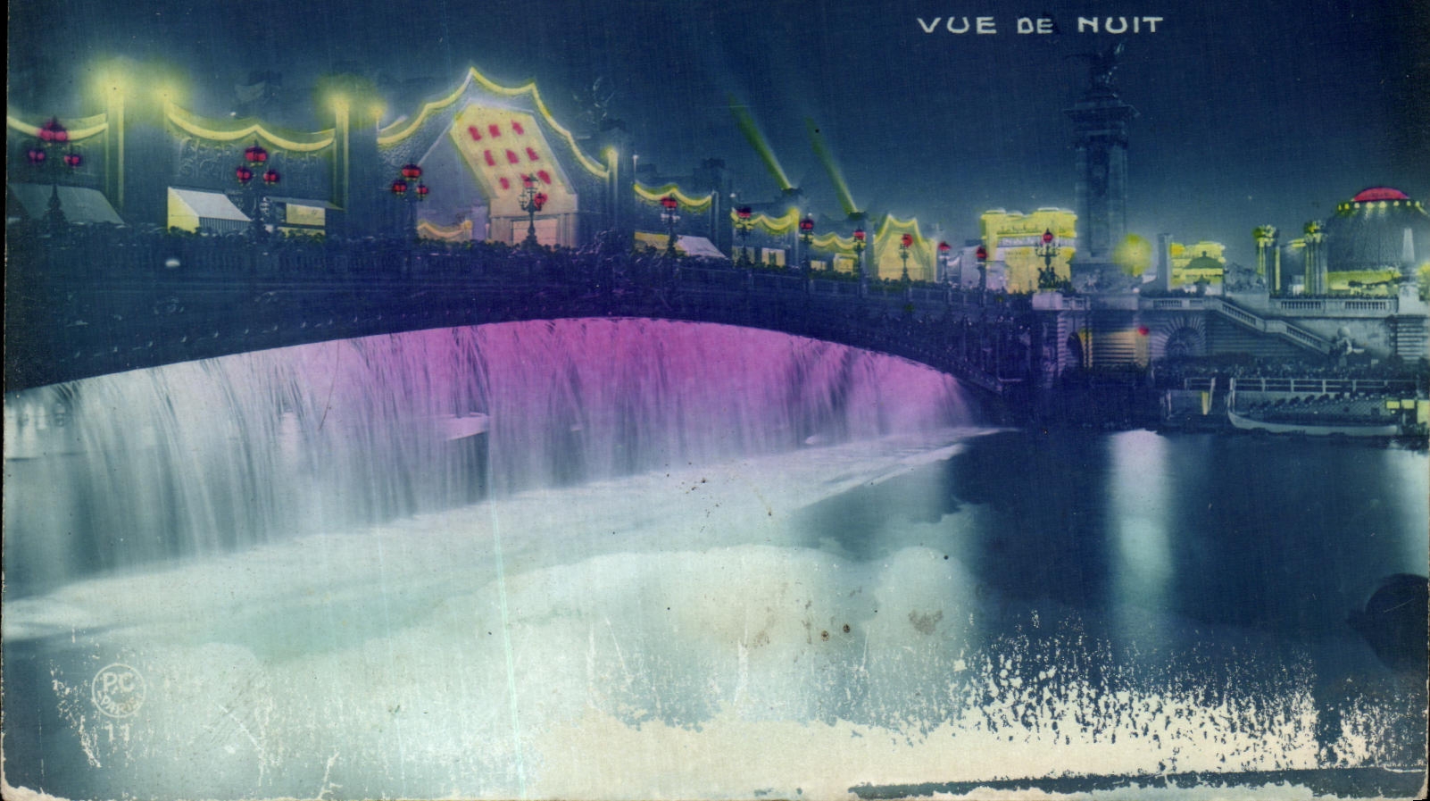 CPA Paris Vue De Nuit Exposition des Arts decoratifs