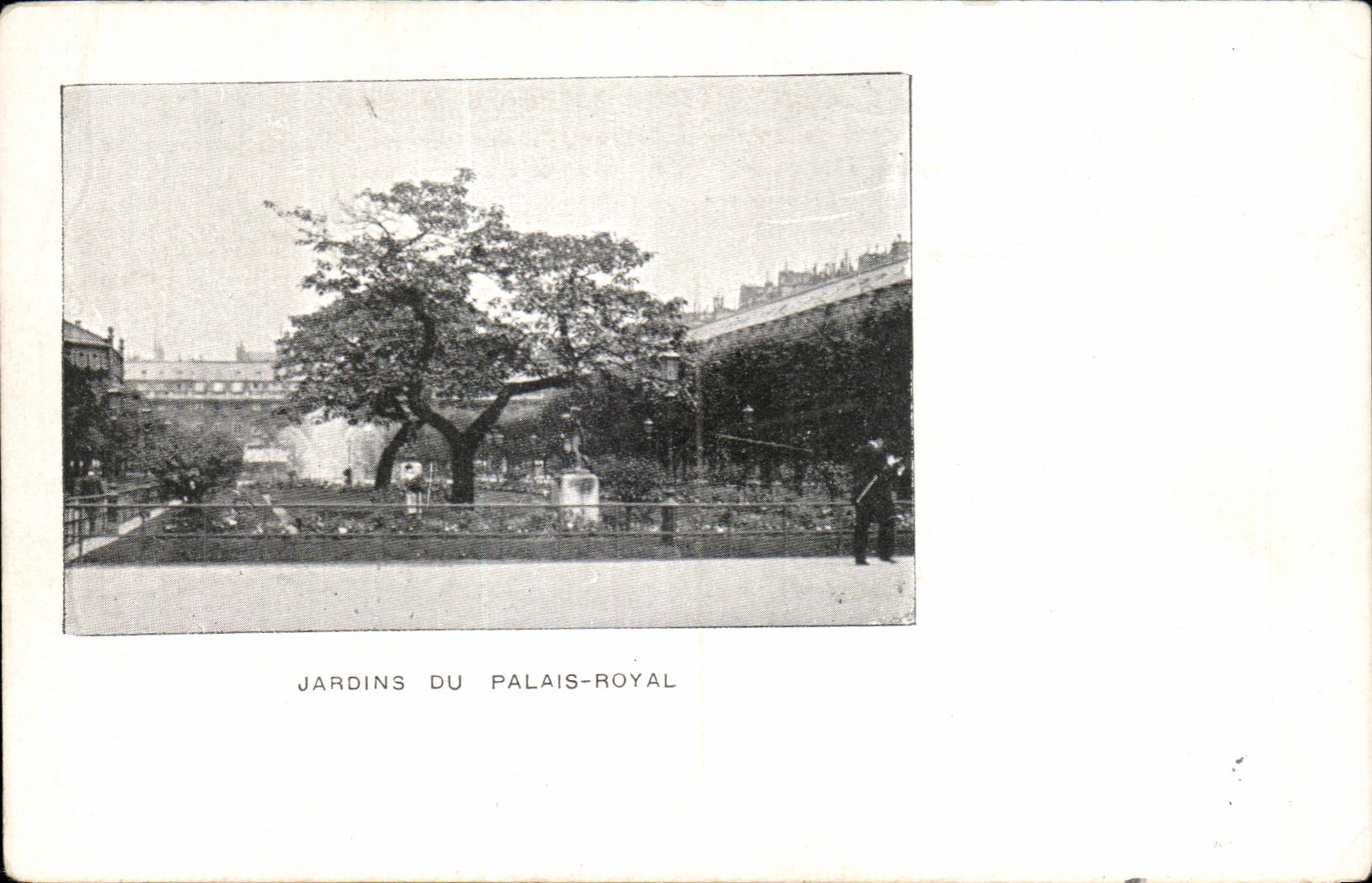 CPA Jardins Du Palais Royal Paris