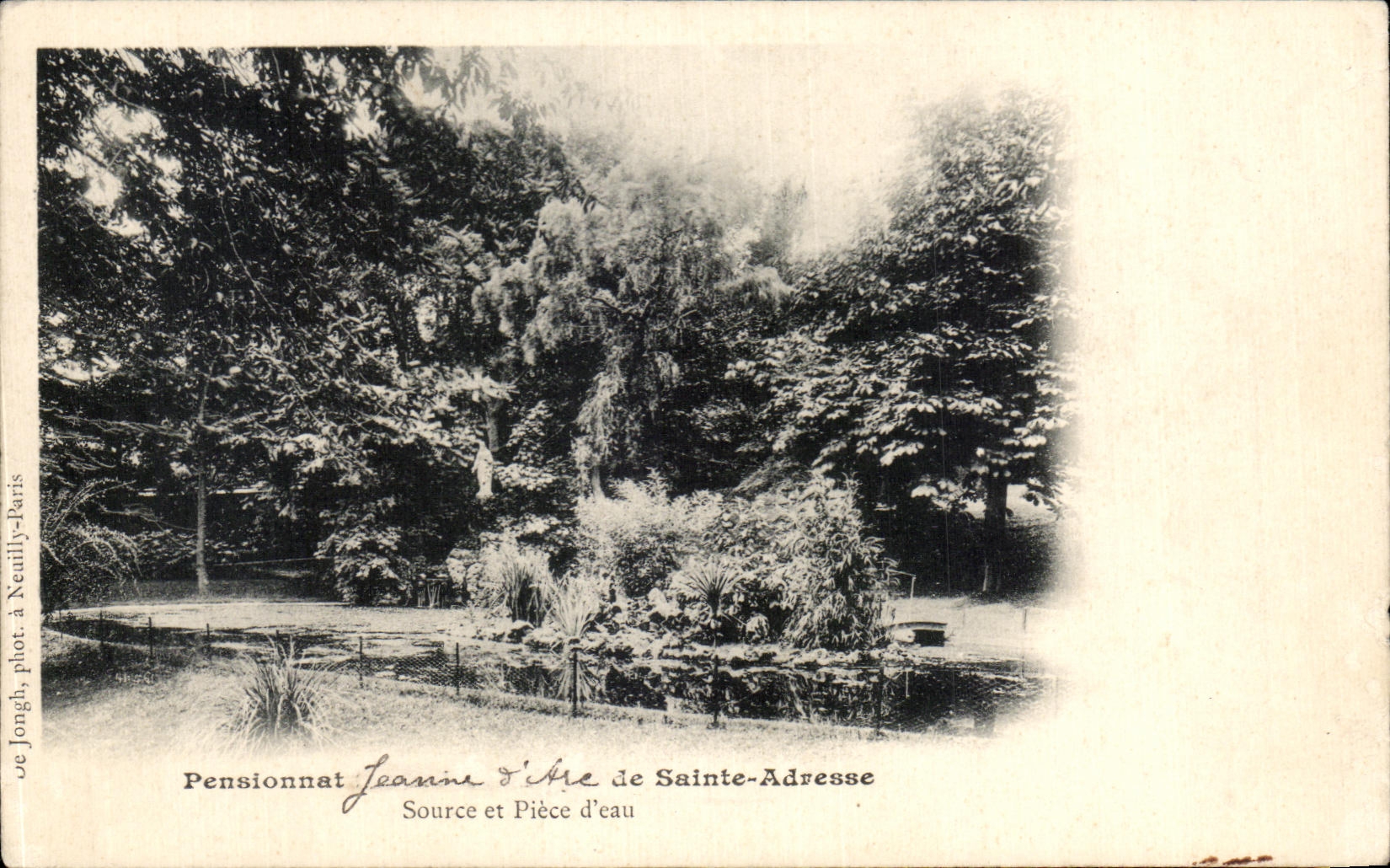 CPA Pensionnat Jeanne d'arc De Sainte Adresse Source et Piece d'Eau