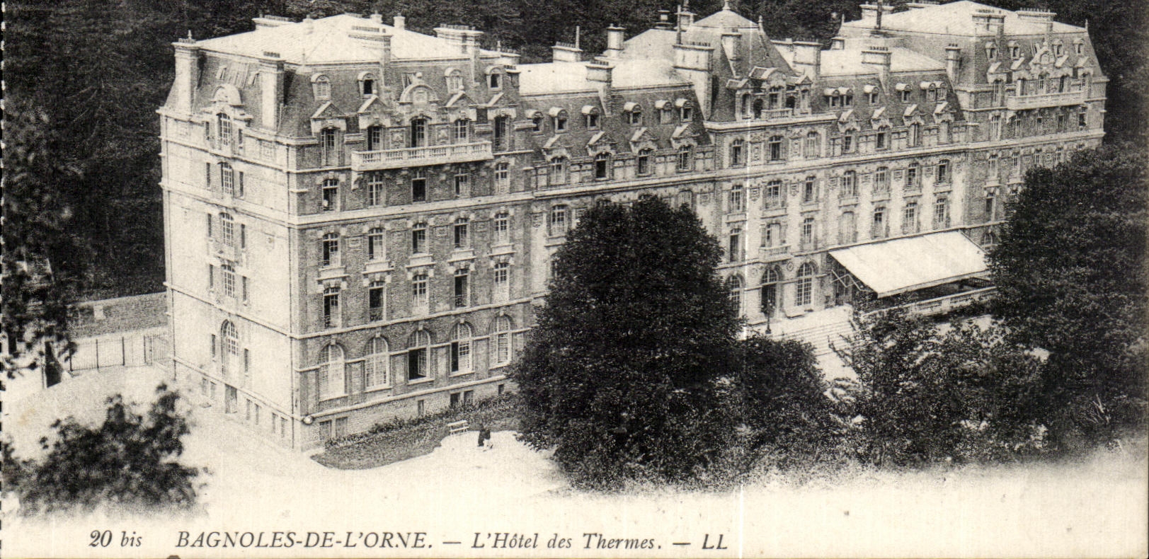 Bagnolles-de-l'Orne — L'Hôtel des Thermes — LL