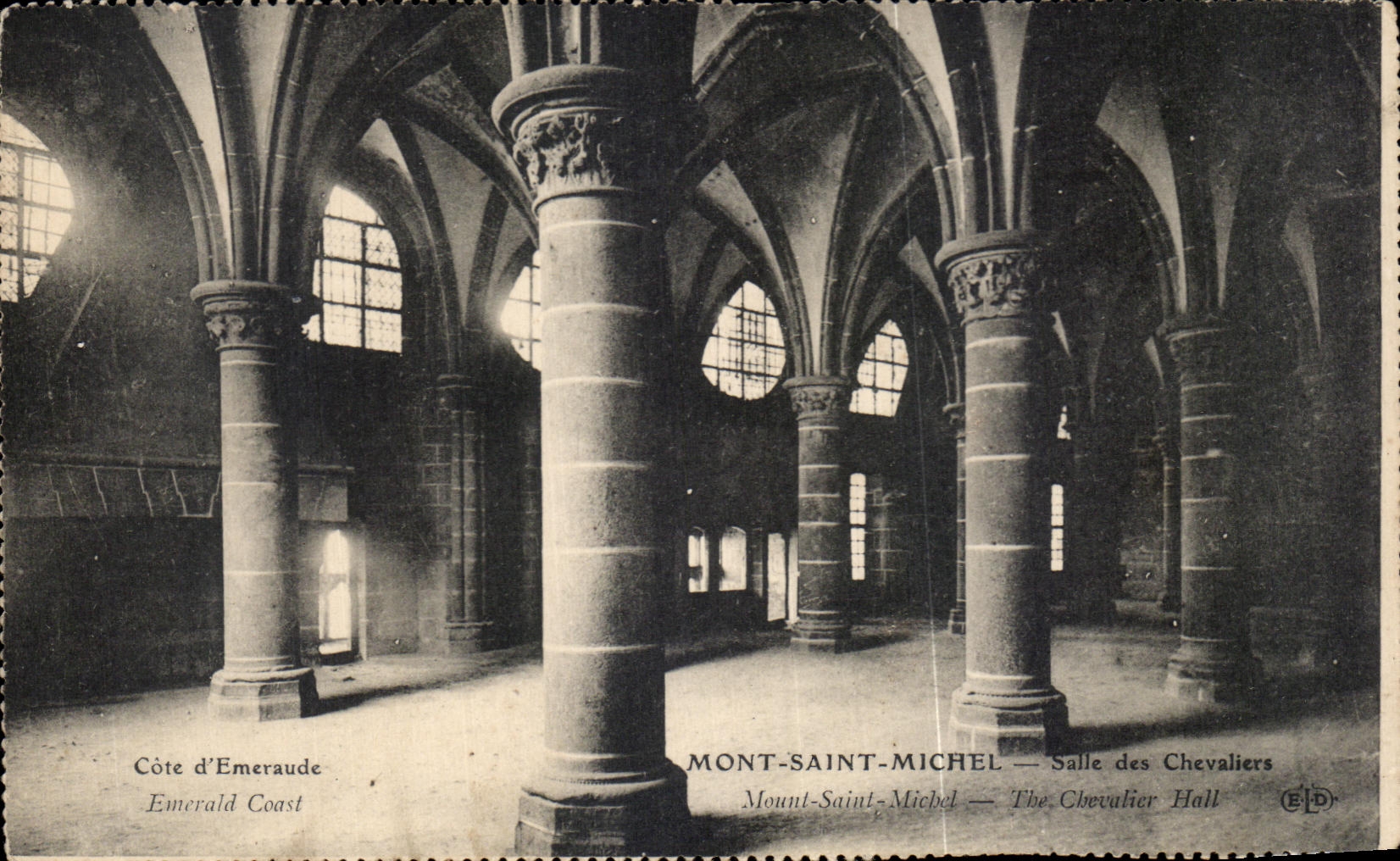 Mont-Saint-Michel — Salle des Chevaliers — Éditeur ELD