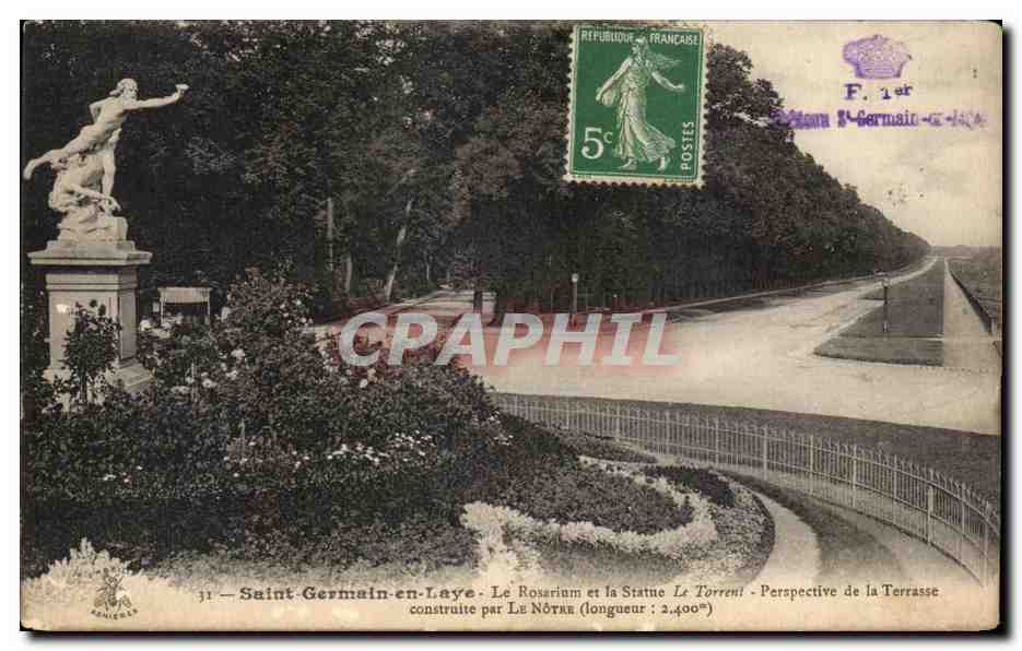 Saint-Germain-en-Laye — Der Rosarium und die Statue Le Torrent — Aussicht von der Terrasse — von Le Nôtre errichtet (Länge: 2.400m)