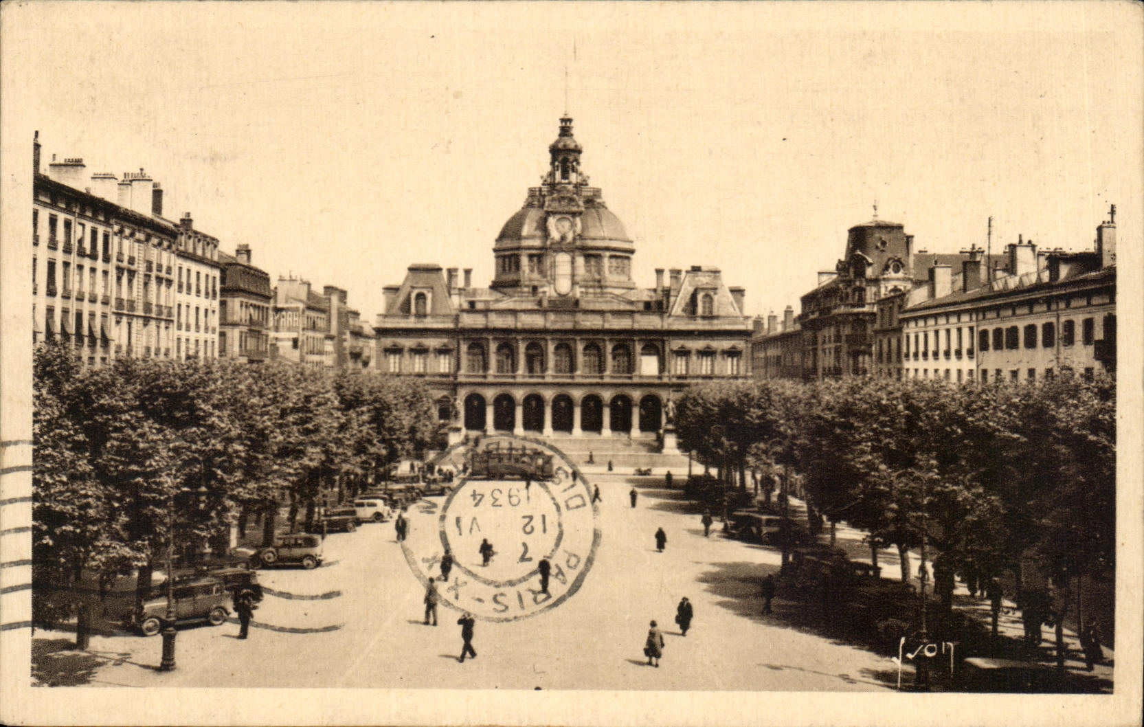 St-Étienne (Loire) — L'Hôtel de Ville et la Place — Les Éditions d'Art Vérité, Paris