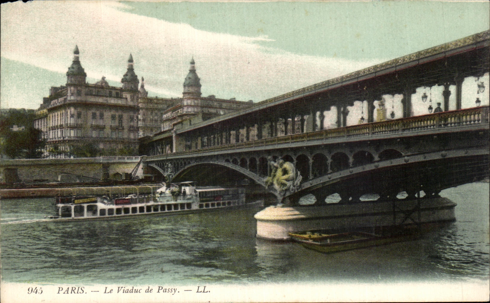 CPA Paris Le Viaduc de Passy Peniche Metro