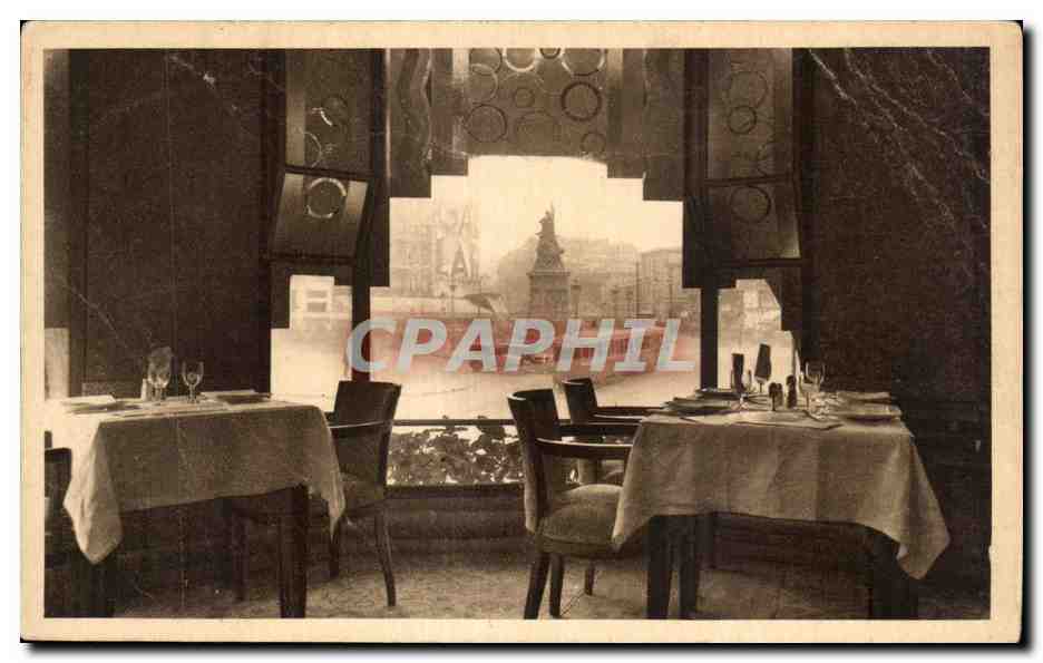 Restaurant Luce - Place Clichy — Ein charmantes Eckchen — Les Editions d'Art Wen, Paris