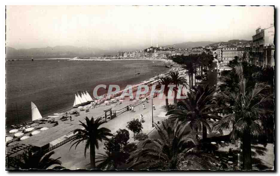 CPA La Cote d'Azur Cannes La Croisette Et Le Suquet