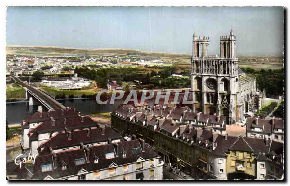 Mantes-la-Jolie (S.-et-O.) — La Collégiale, la Seine, le Pont et la Piscine vus de la Tour St-Maclou — Éditions Gaby
