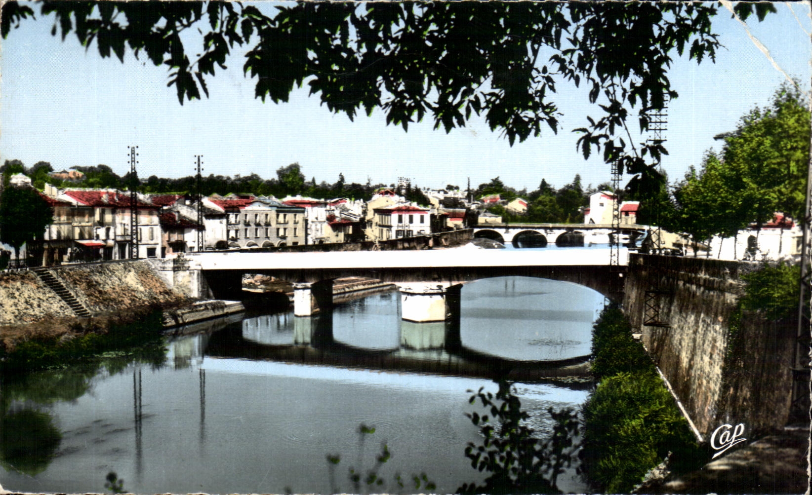 CPA Condom Les Rives de la Baise Les Deux Ponts