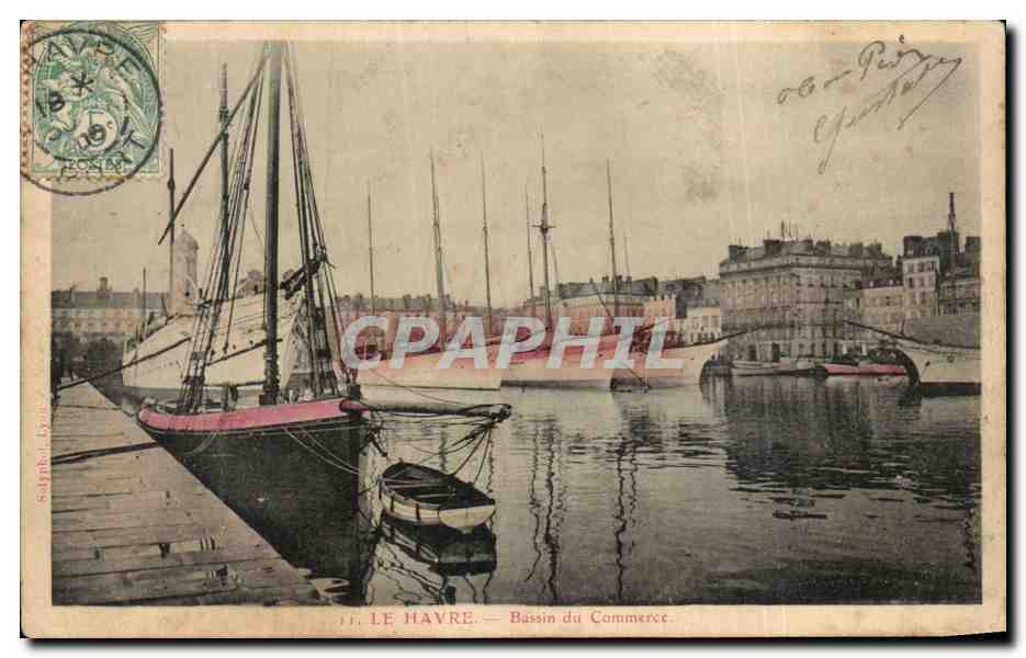 CPA Le Havre Bassin du Commerce Bateaux
