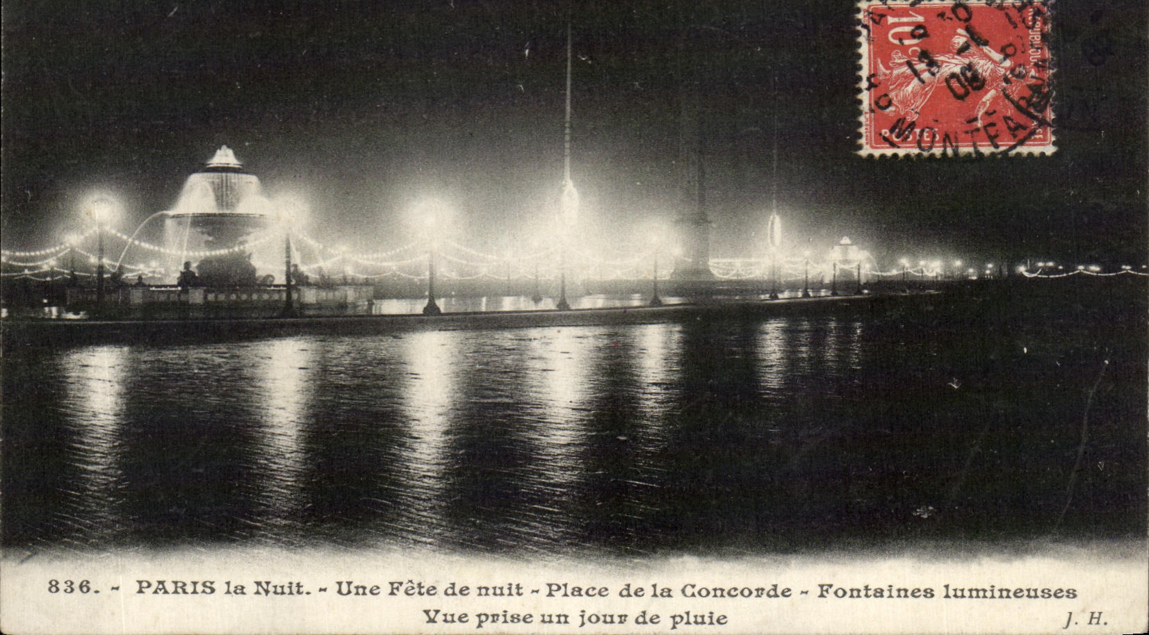 CPA Paris La Nuit Une de nuit Place de la Concorde Fontaines Lumineuses Vue prise un Jour de Pluis