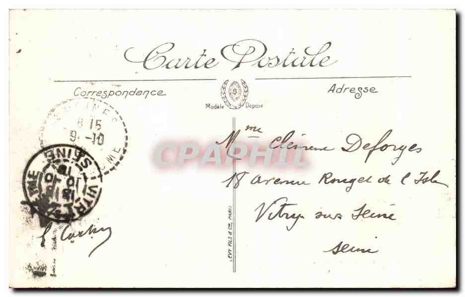 Les Orgues de Montrodez — Colonnes Basaltiques au pied du Puy de Dôme (1.467 m d'alt.) — Cliché Plazanet — Verso