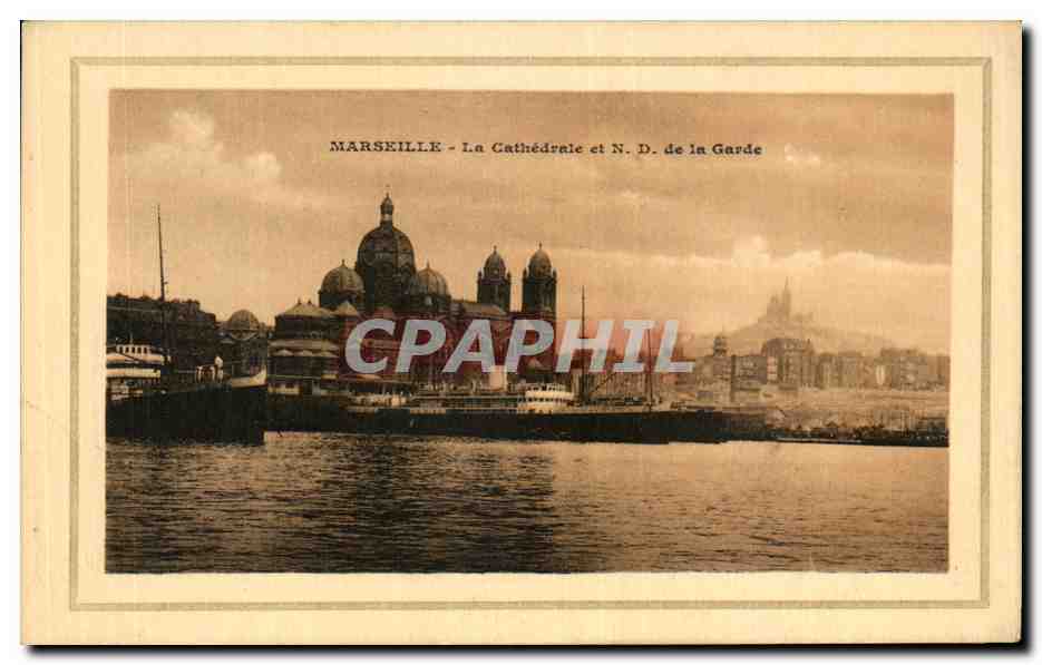 CPA Marseille La Cathedrale et de la Garde Bateau