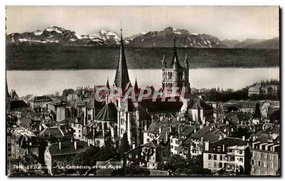 CPA La Cathedrale et les Alpes Lausanne Suisse