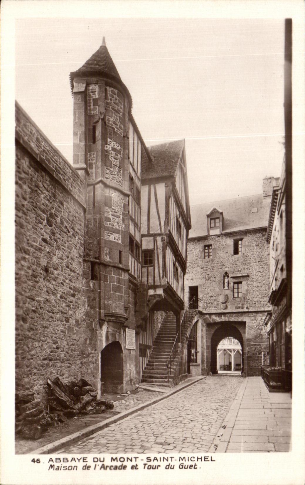 Abbaye du Mont-Saint-Michel — Maison de l'Arcade et Tour du Guet — Édition des Monuments Historiques, n°46