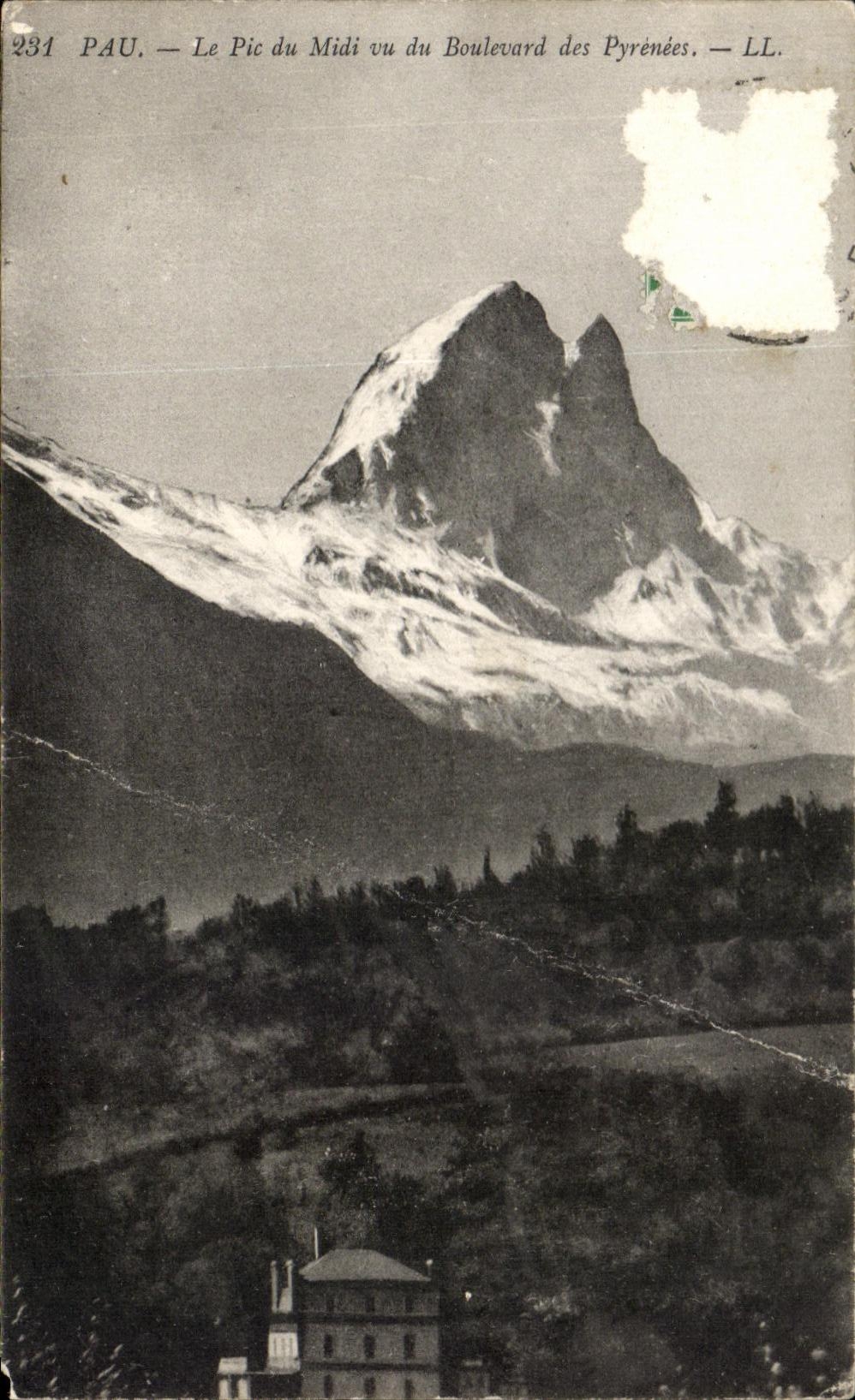 CPA Pau Le Pic du Midi vu du Boulevard des Pyrenees
