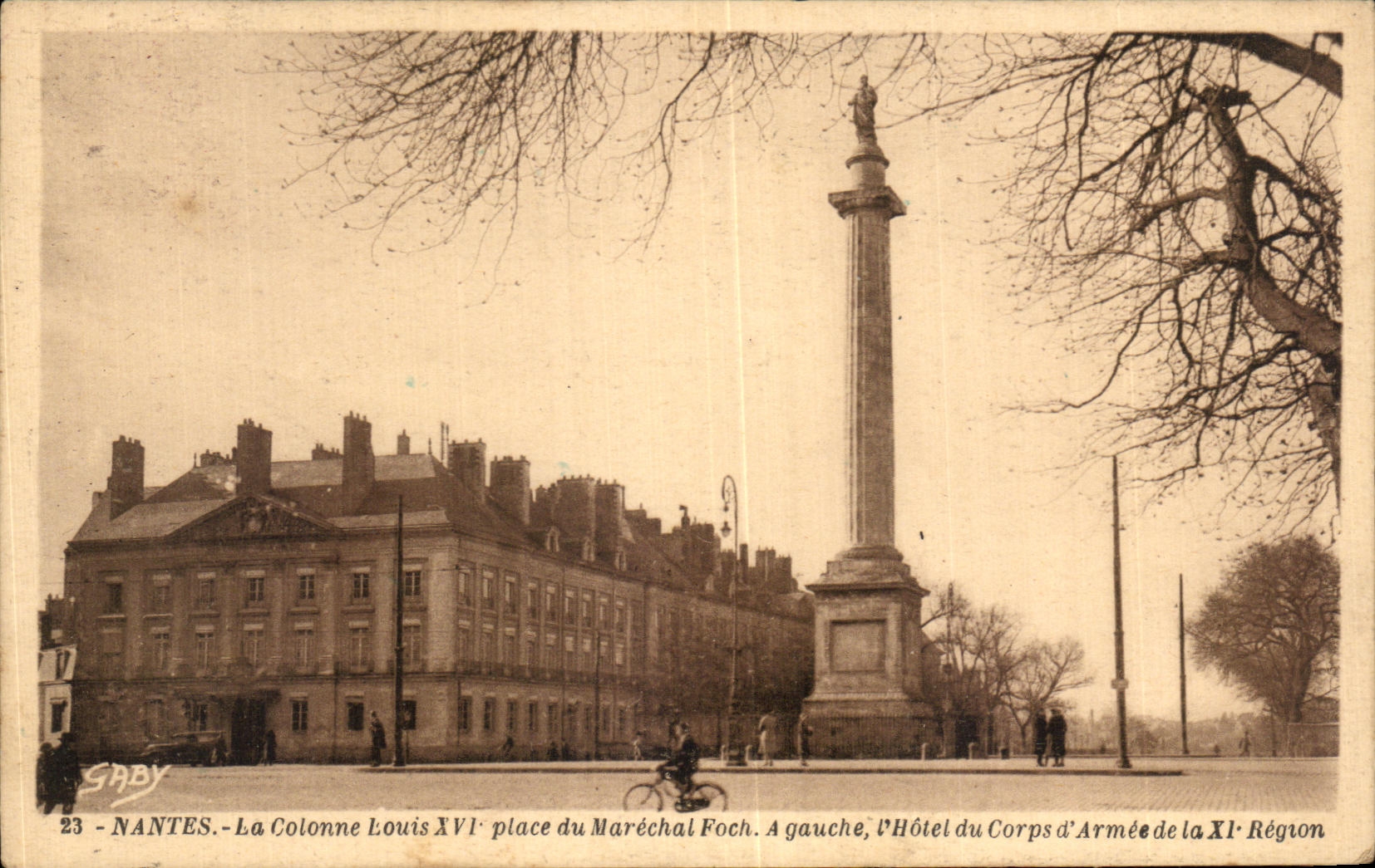 CPA Nantes La Colonne Louis Place du Marechal Foch 