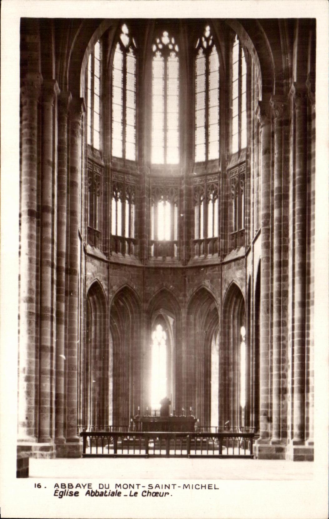 CPA Abbaye du Mont Saint Michel Eglise Abbatiale Le Choeur