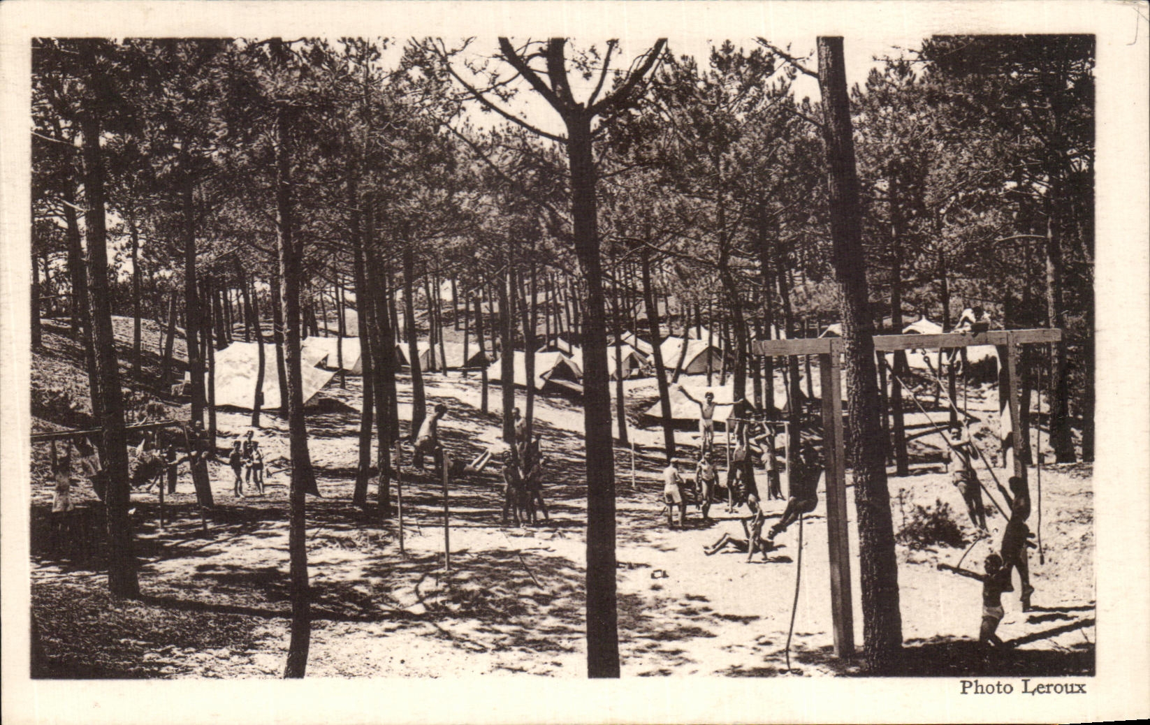 CPA Camp de vacances Raoul Dautry Kermesse 6 aout 1939 SNCF