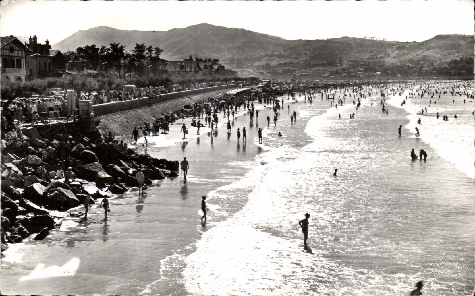 Hendaye - Plage — frontière franco-espagnole — Éditions LAVIELLE, P. 1234
