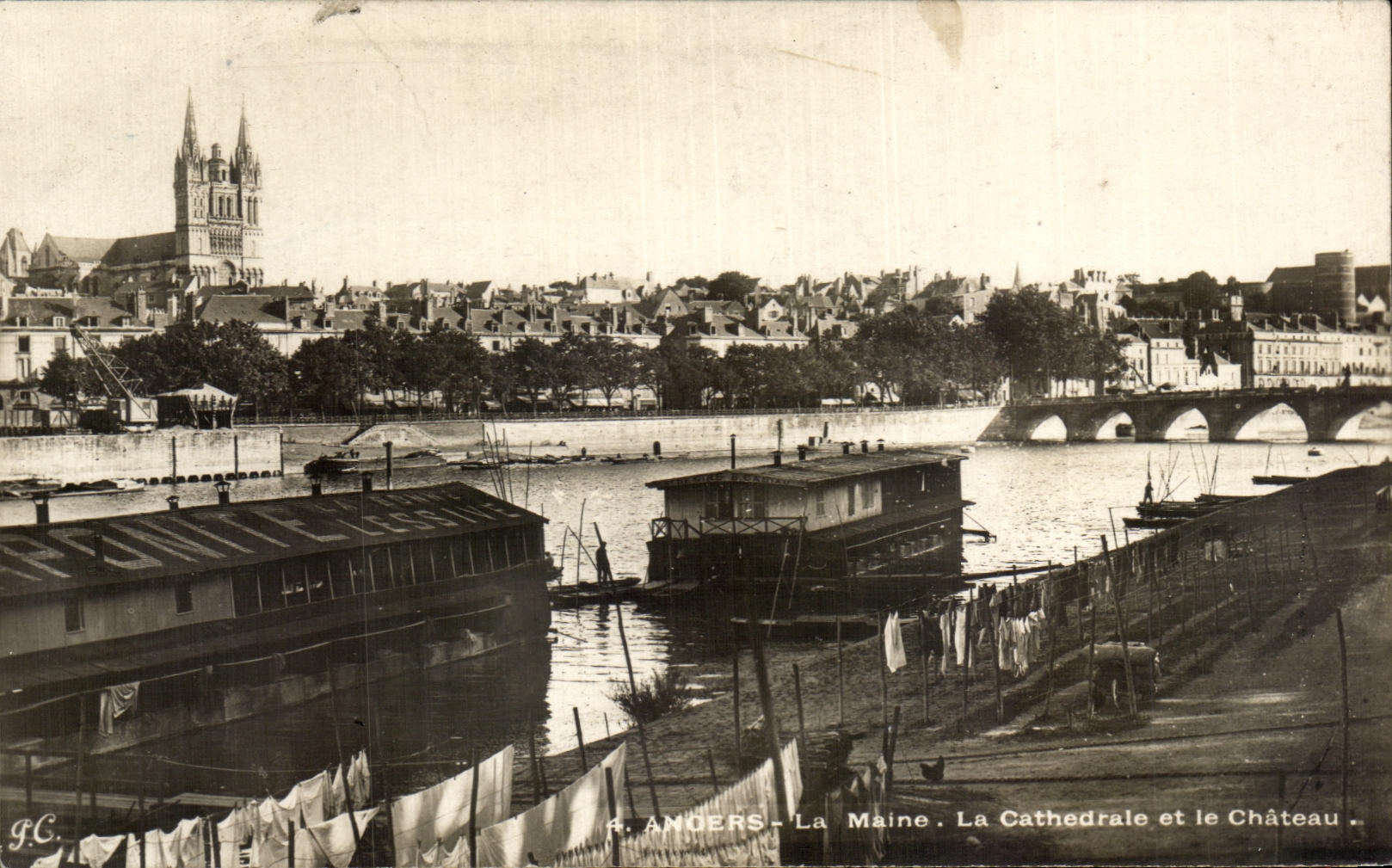CPA Angers La Maine La cathedrale et le Chateau