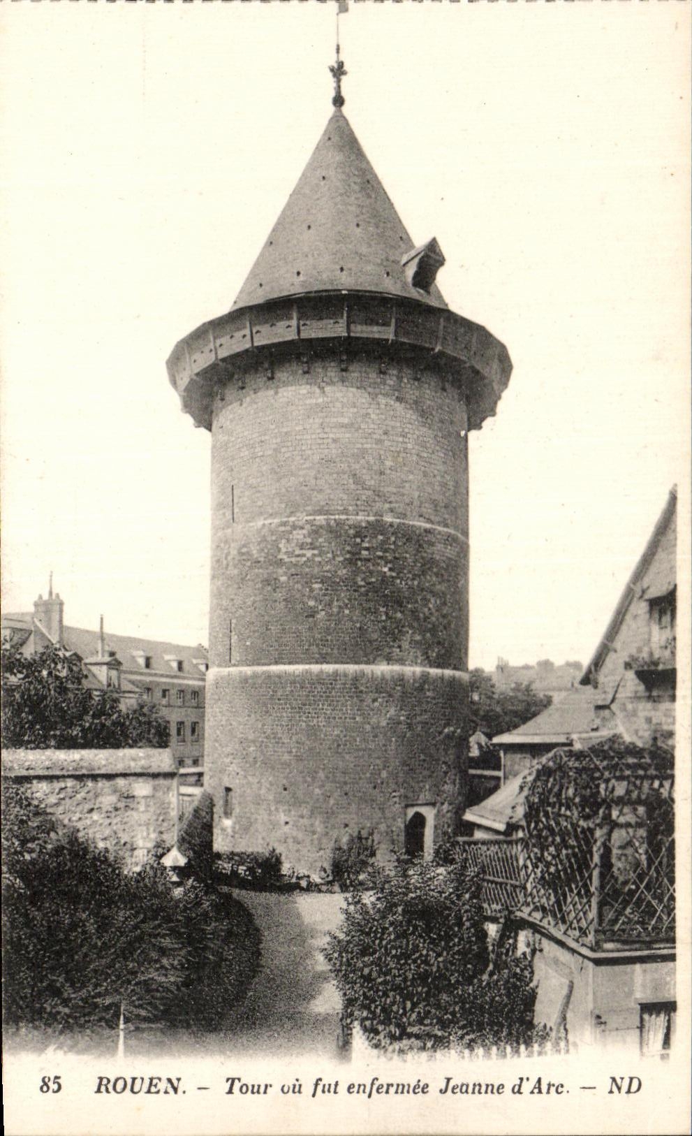 CPA Rouen Tour ou fut enfermee jeanne d'arc