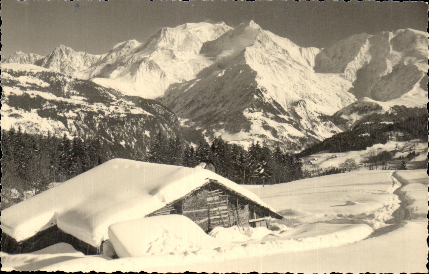 Monte Bianco — vista panoramica innevata — Foto FUMEX, St-Gervais