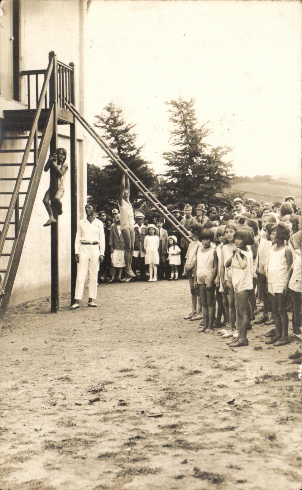CARTE PHOTO Enfants Gymnastique